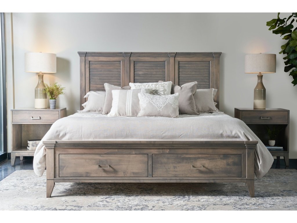 Crown Panel Bed Footboard Storage