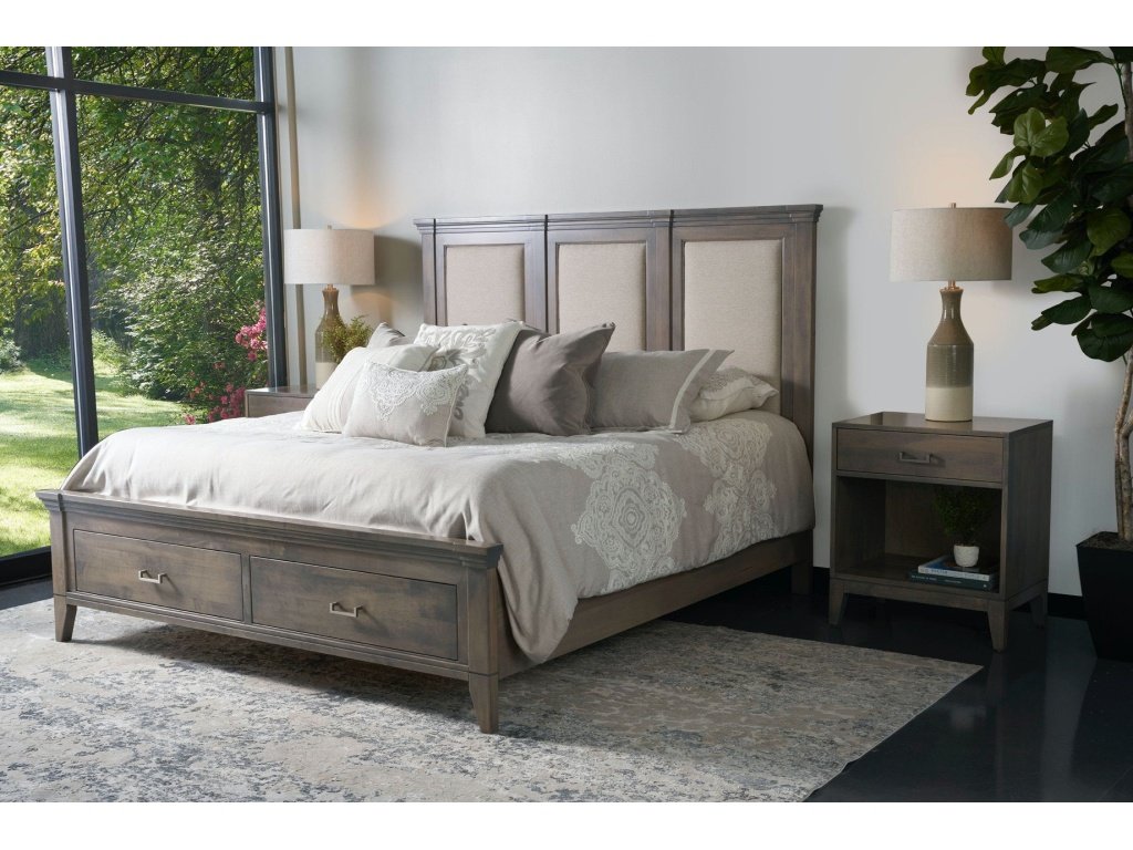 Crown Panel Bed Footboard Storage