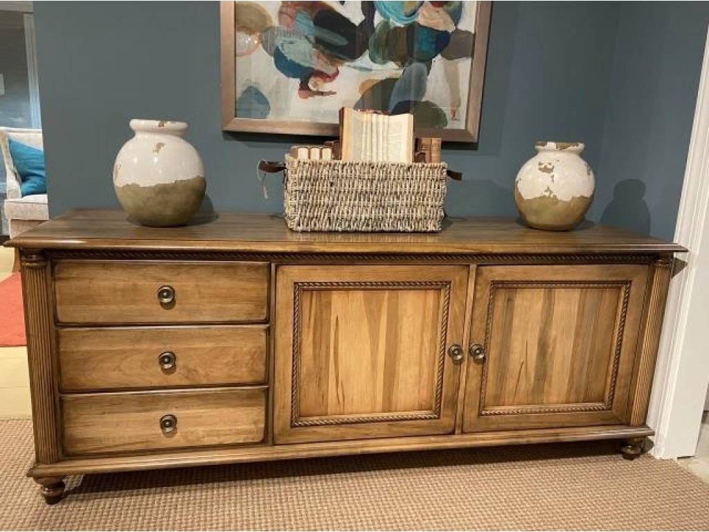 Credenza