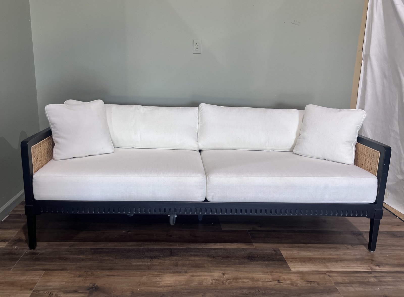 MARISOL SOFA