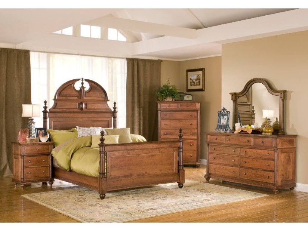 Manor Bed