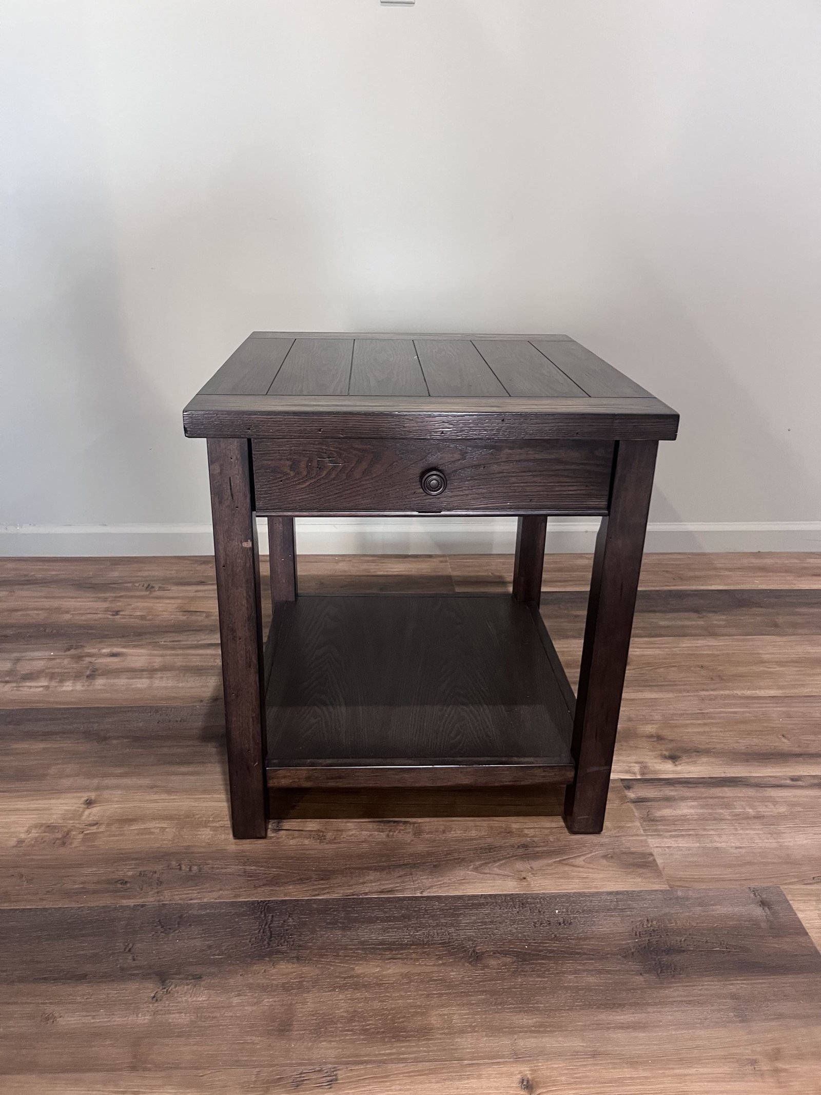RECTANGLE END TABLE