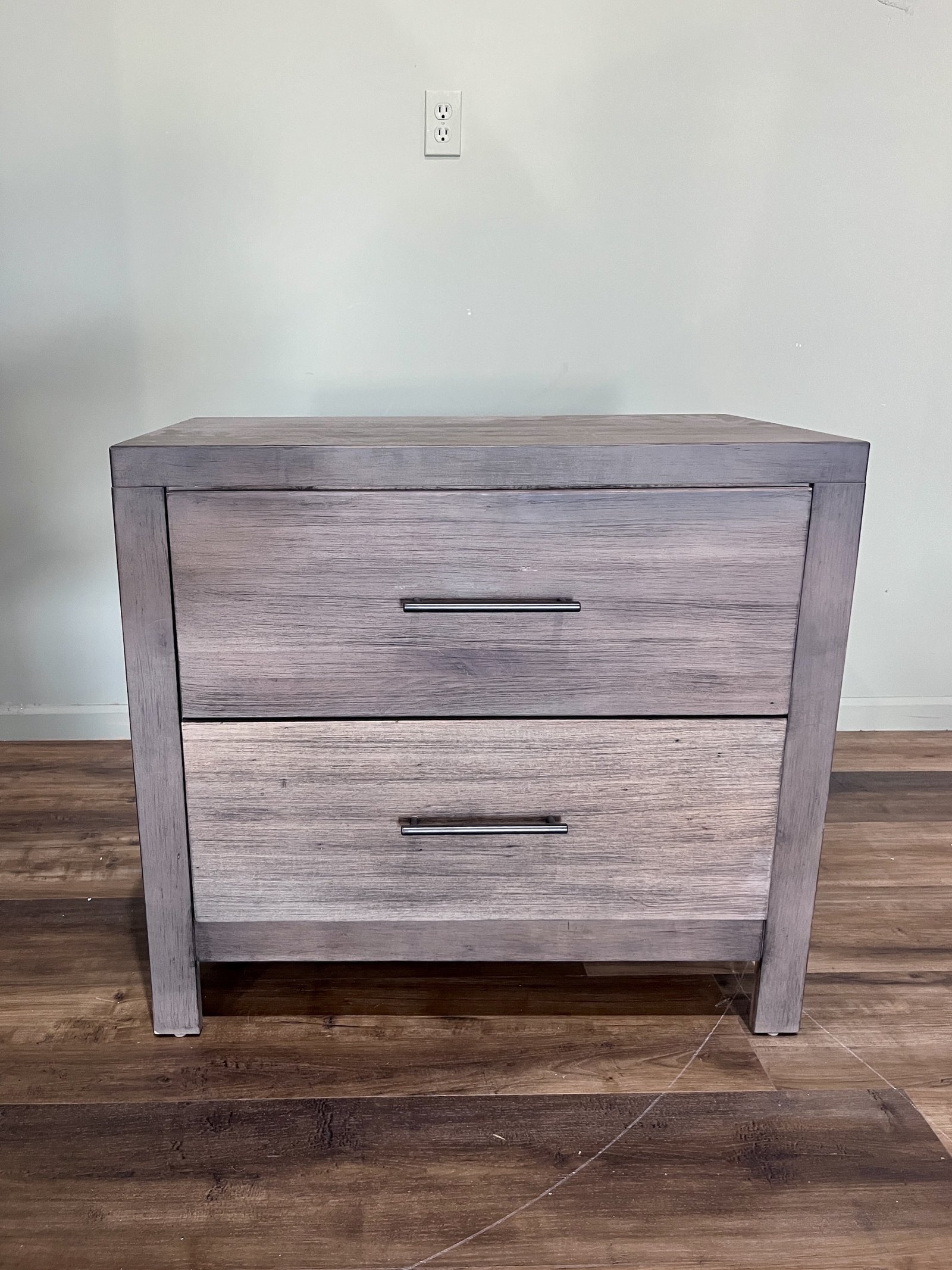 MIDTOWN MAPLE NIGHTSTAND