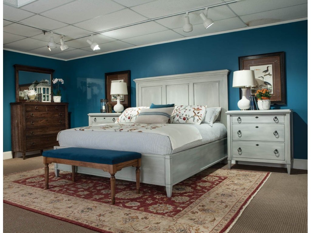 Queen Panel Bed